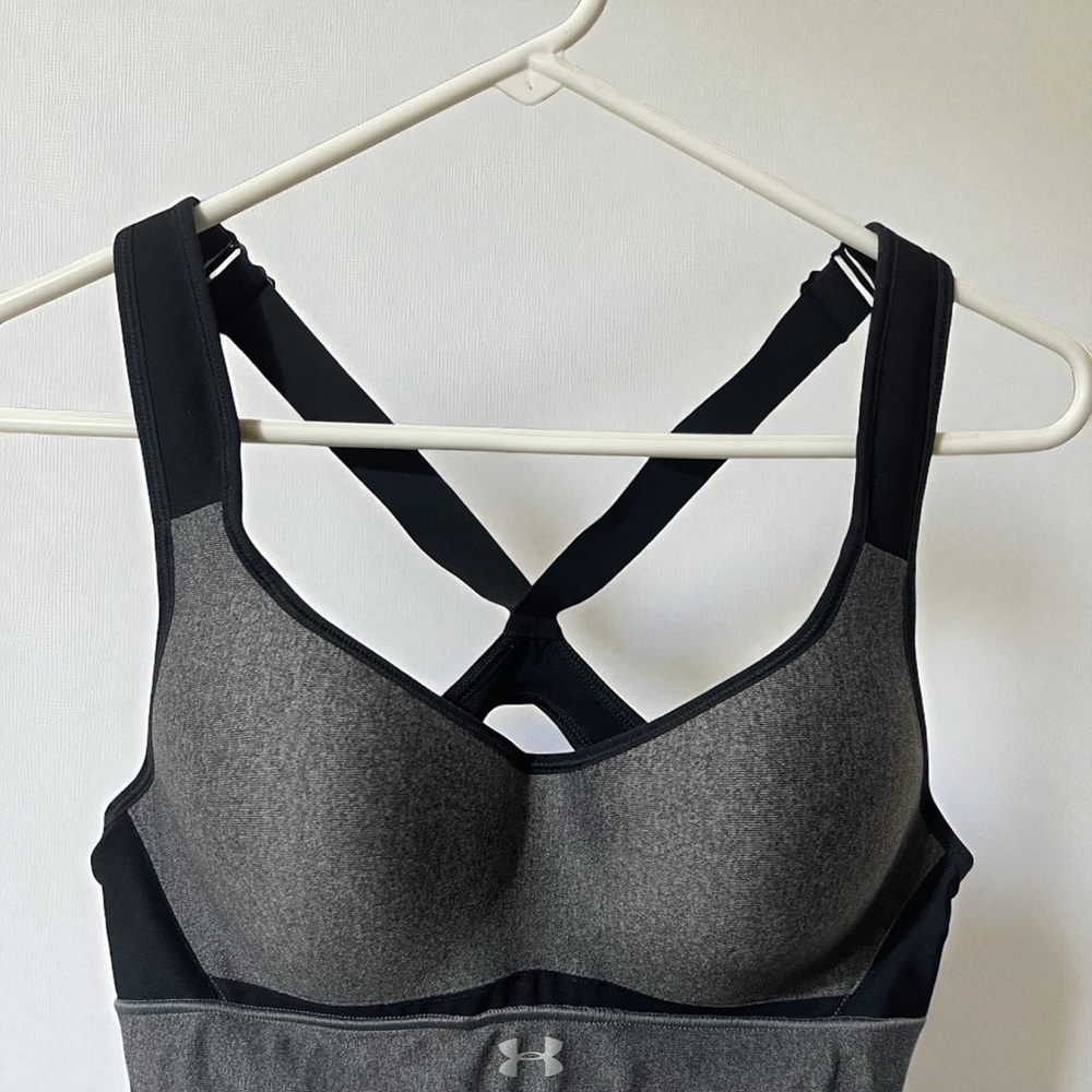 Under Armour Women's Black and Gray Sports Bra